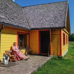 Mare accommodation in Uiõ-Matu farm