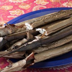 Kohalik amps - värskelt suitsutatud kala tõeliselt Kihnu kalurilt