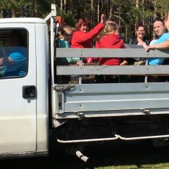 Tour mit dem Pick-up und Reiseleiter auf der Insel Kihnu mit Puhka Kihnus
