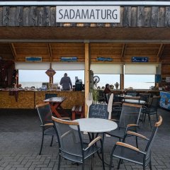 Kihnu sadamaturg - kohalik toit ja käsitöö